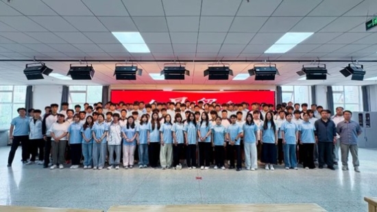 表彰先进树榜样 文化交融促成长｜机电工程学院举办五四评优暨中俄文化交流月颁奖仪式